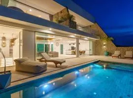 20% OFF ! 200 m to the Beach, 180° Amazing Seaview