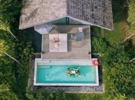 Villa Escape Burasari，位于普吉镇的酒店