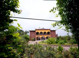lalita homestay countryside，位于克久拉霍的自助式住宿