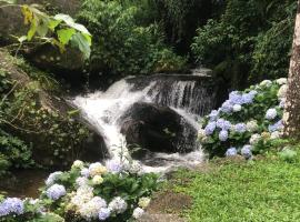 Chalé Vargem Grande - Bocaina de Minas，位于雷森迪的酒店