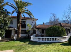Casa del Pintor Antonio Mesa，位于Mombeltrán的酒店