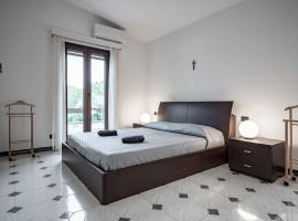 Quartu Sant'Elena Bright Flat with Balcony!，位于圣安德烈亚的酒店