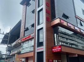 Redbell Suites Kizhisseri，位于Kondotti的酒店