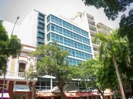 HOTEL MANZUR