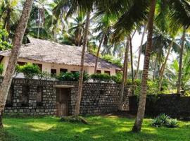 Karikkathi Ayurveda Beach house，位于特里凡得琅的乡村别墅