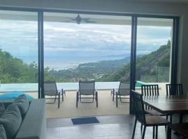 Villa Staring at the sea 3/4 ch jacuzzi piscine，位于苏梅岛的度假屋