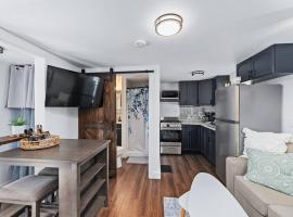 Cozy Tiny House on Main Street. Fully Renovated.