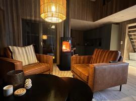 Familiehytte på Gautefall nær alpint og bading，位于Drangedal的酒店