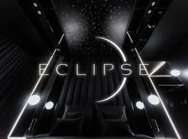 Eclipse Black Room