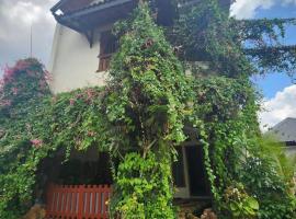 Tumungkul Homestay，位于Jejeran的酒店