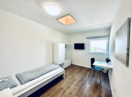 Monteurzimmer - Worker's accommodation - ZIMMERzuVERMIETEN in Deitingen Industriestrasse，位于Deitingen的酒店