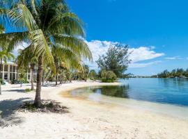 Island House #16 at Rum Point，位于浮木村的酒店