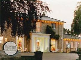 Tarantella Hotel & Restaurant，位于萨德伯里的酒店