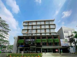 All Nite and Day Hotel Alam Sutera，位于塞尔蓬苏加诺-哈达机场 - CGK附近的酒店