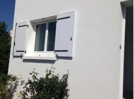 Maison en plein cœur de la tranche sur mer 500 m plage