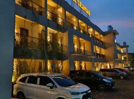 HOTEL TILAMAS，位于Dares的酒店