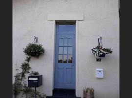 Cherry Blossom Cottage，位于Gorre的酒店