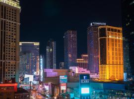 NO RESORT FEES-MGM StripView Adjoining Suites F1 View，位于拉斯维加斯的Spa酒店