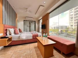 Hotel Cozzy Pelace，位于苏拉特的酒店