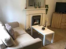 Bluebell House 2 bedroom with parking and garden