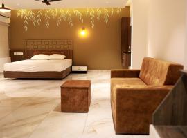 Royal City Tourist Home，位于Kuttippuram的酒店