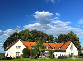 Hainberg Hotel，位于Ebersbach的酒店