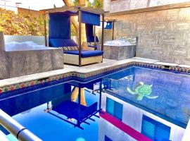 Loft Arte & Diseño Lujo y Amplitud, Alberca, Terraza con Asador "CUERNAVACA SOMOS LOS ÚNICOS EN OFRECERTE 2 AMPLIOS JACUZZIS PARA TU USO PERSONAL Y EXCLUSIVO, CON AGUA CALIENTE Y SISTEMA DE HIDROMASAJE, TIPO SPA 5 ESTRELLAS"，位于库埃纳瓦卡的公寓