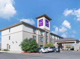 Sleep Inn & Suites Carlsbad Caverns Area，位于卡尔斯巴德的酒店