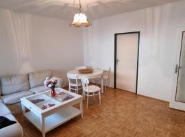 Apartment in Fischamend 2 Bedroom (3 Beds)，位于Fischamend Markt的公寓