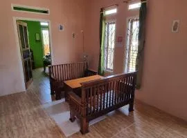 Dam Ri Private 2nd Floor - Near Airport & Batukaras