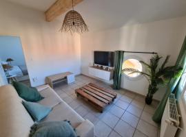Casa Papidou, Charmante Maison au calme，位于Jonage的酒店