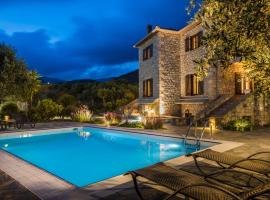 Eleonas Houses - Kardamili's Acqua Bliss，位于卡德哈米利的酒店