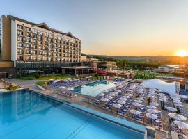 Movenpick Resort and Spa Fruske Terme，位于维尔蒂尼克的酒店