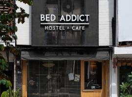 Bed Addict Hostel，位于清迈Maya Lifestyle Shopping Center附近的酒店