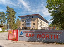 Jugend- und Familiengästehaus Cap Wörth，位于沃尔特湖畔韦尔登的酒店