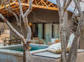 Minara Private Boutique Game Lodge，位于Dinokeng Game Reserve的酒店