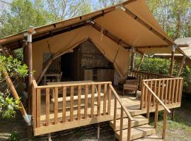 Lodges & Nature - 49，位于阿维尼翁的露营地