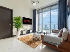 Fully-Equipped Luxury Condo in Central Ho Chi Minh with Downtown and River View