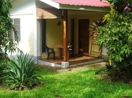 ACACIA'S Cottages with Starlink Wifi