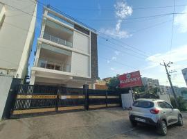 Hotel BlueSky Ramapuram，位于钦奈Manapakkam的酒店