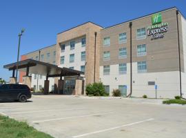 Holiday Inn Express & Suites - Liberal by IHG，位于利柏提的酒店
