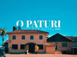 O Paturi - Village Hotel Proximo Aparecida，位于瓜拉廷格塔的酒店