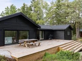 Holiday home on Radmanso, Norrtalje with lake view