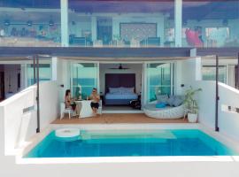 Epic Suites Bohol ADULTS ONLY，位于道伊斯的带泳池的酒店