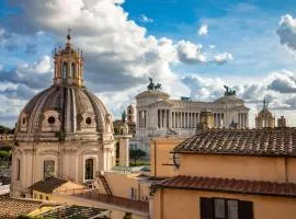 Cosmopolita Rome Colosseum, Tapestry Collection by Hilton