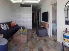 Chalet In Solemar, Generator is included, Parking, Wifi，位于Al Kaslīk的酒店