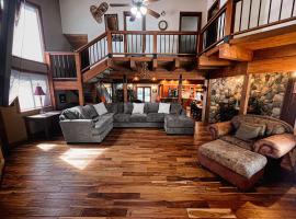Family Haven in Graeagle CA w/King Bed Suite，位于Graeagle的酒店