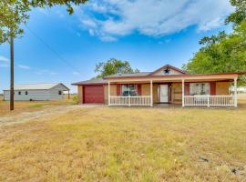 20 Mi to Austin Texas Farmhouse on 10 Acres，位于玛诺的酒店