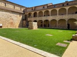 Ostello Contessa Ava dei Lambardi，位于蒙特里久尼的酒店