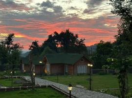 Antaraal Resort & Spa A Village Resort，位于达兰萨拉的酒店